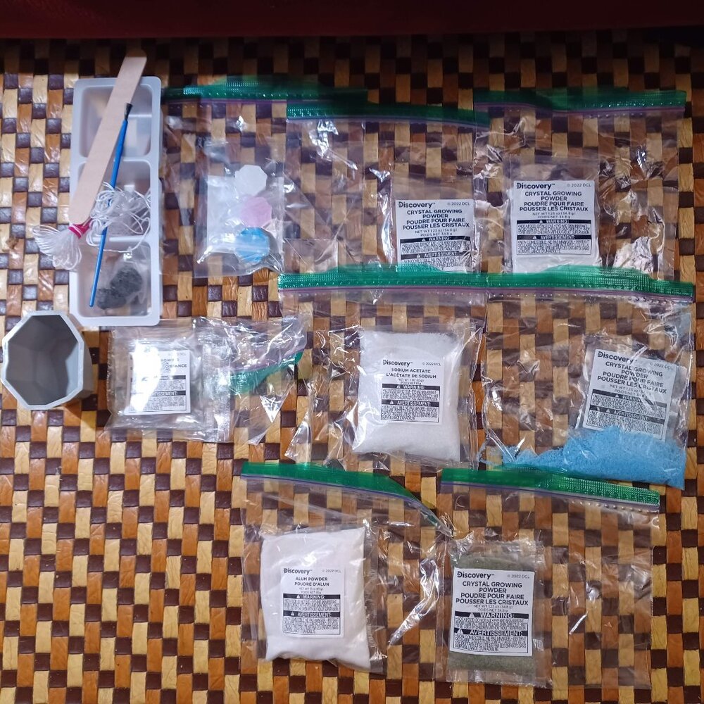 DISCOVERY Crystal Growing Kit NEW
